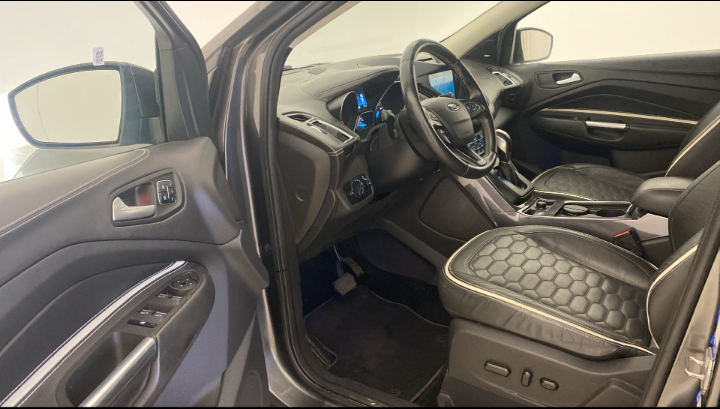 Ford Kuga 2.0 tdci Vignale s&s awd 180cv powershift Sequential  125773 km,