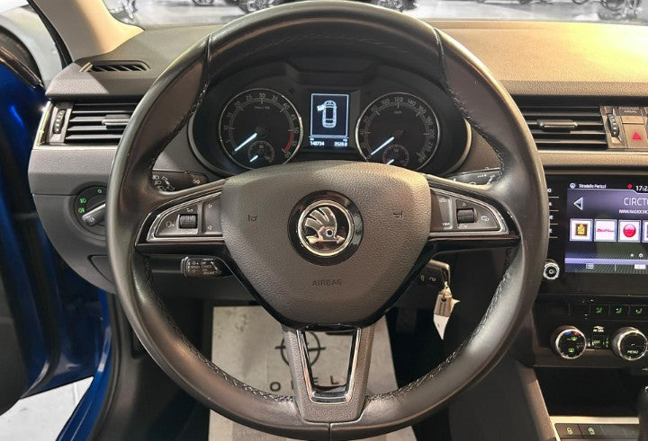 Skoda Octavia Wagon 1.6 tdi Style 115cv dsg Sequential Diesel
 148734 km,