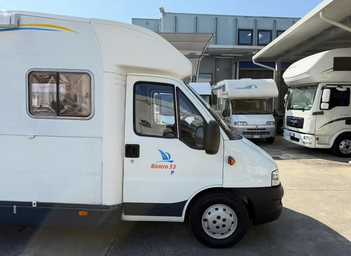 Ci International riviera 55p anno 2003 km 130000.         Prezzo 14.900