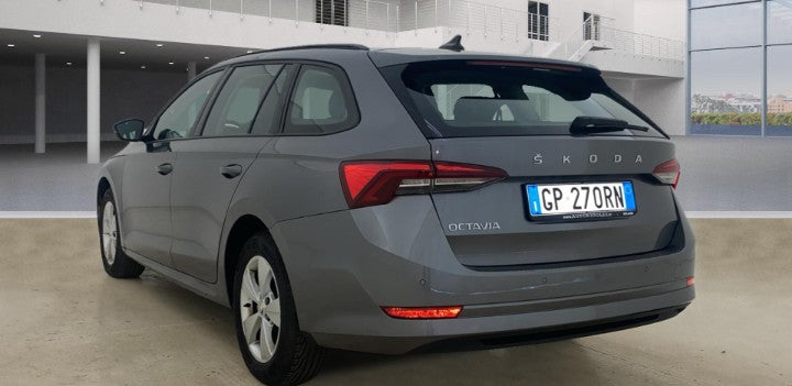Skoda Octavia Wagon 2.0 tdi evo Executive 115cv dsg Sequential Diesel
(115cv) 77381 km,