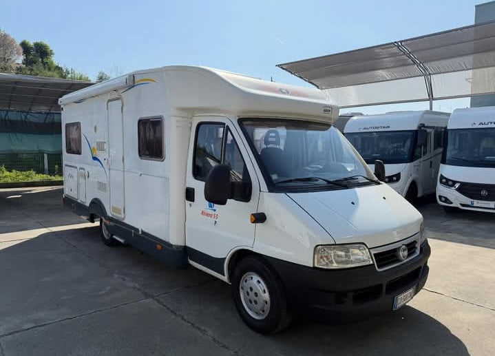 Ci International riviera 55p anno 2003 km 130000.         Prezzo 14.900
