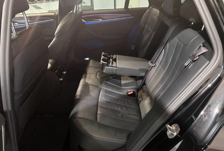 Bmw 530e Touring Luxury auto Sequential PHEV Petrol.             184cv